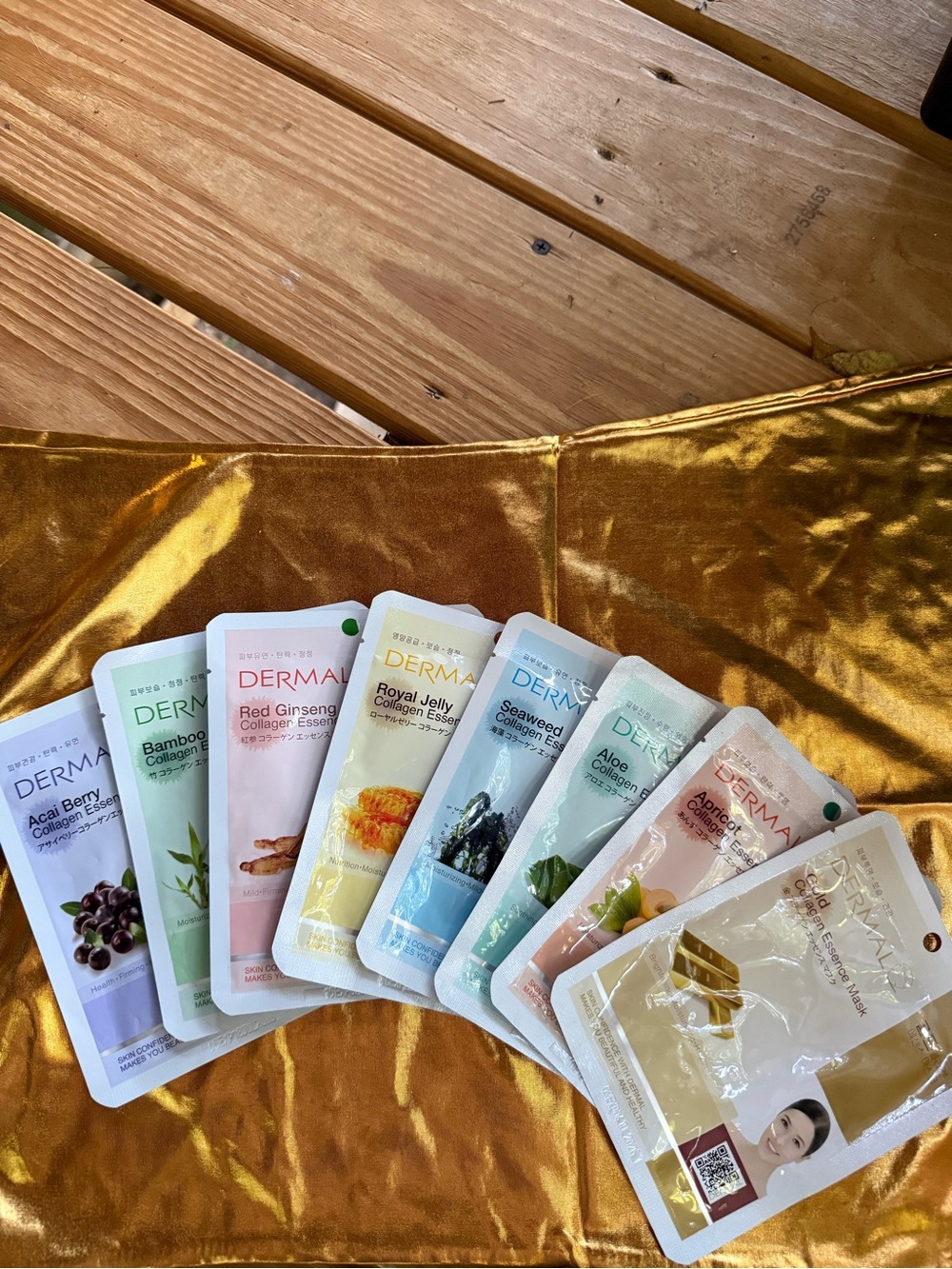 New Dermal Collagen Essence Masks set of 8 Gold, Apricot, Aloe, Seaweed & more